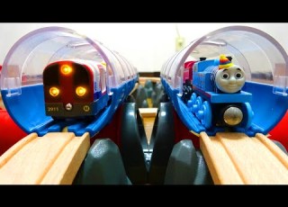  Brio Thomas Wooden Railway Transparent Tunnel Original Course