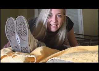  Tickling Sophia