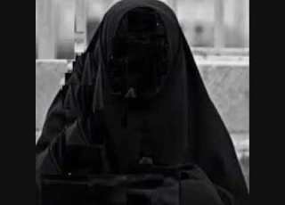 خير النساء برة تقية ذات الصلاح عفة حيية أداء ظفر النتيفات