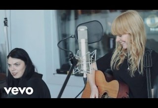 Lucy Rose Shiver Live At Urchin Studios