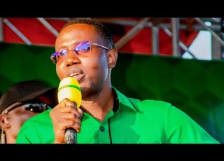MGOMBEA UBUNGE MTWARA MJINI MHE JOEL NANAUKA AKIONGEA NA WANANCHI WA CCM KWENYE UZINDUZI WA KAMPENI