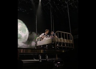 Billie Eilish Crying On Stage During I Love You At The Rooftop At Pier 17 June 18 2019 Front Row