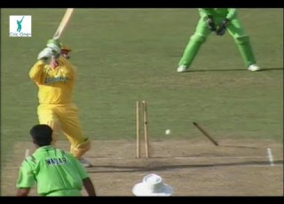  Waqar Younis Best Bowling Vs Australia