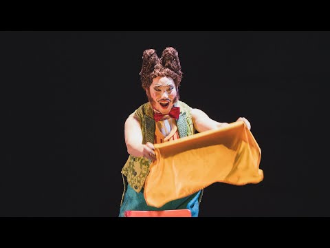 Largo Al Factotum Della Città Bar Hae Kang