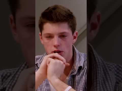 تيريزا كابوتو ت بكي حبيب ابنتها LongIslandMedium Shorts