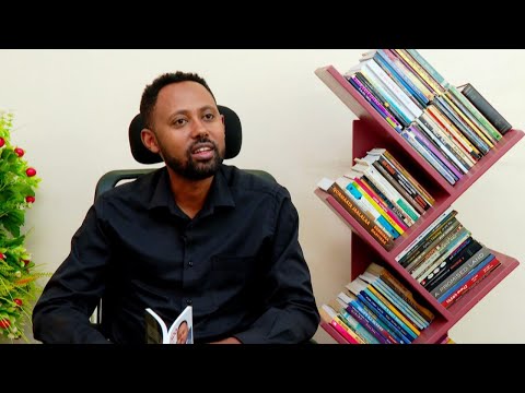 Ogummaa Fi Muuxannoo Barreessaa Fi Gulaalaa Kitaabilee Eebbisaa Baayisaa