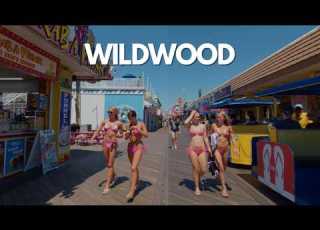  Walking The Boardwalk In Wildwood New Jersey