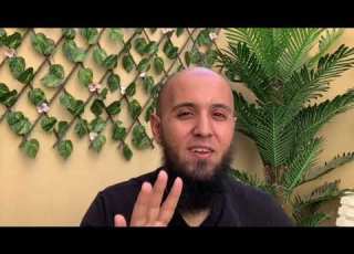  ما معنى كلمة مبلسون في آية سورة الزخرف ل ا ي ف ت ر ع ن ه م و ه م ف يه م ب ل س ون