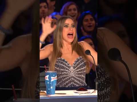 عرض ساحر يخطف الأنفاس الجن يسيطر على المسرح ويهز القلوب الباز الذهبي برنامج المواهب الأمريكية 2024 عرض ساحر يخطف الأنفاس الجن يسيطر على المسرح ويهز القلوب الباز الذهبي برنامج المواهب الأمريكية 2024