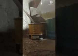 شهيد ماده البلاستيك في الهواء الطلق ههههههههههه تحياتي للجميع