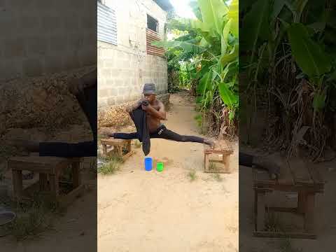 Msamba Wa Kwenye Kiti Na Kumwya Majiiii