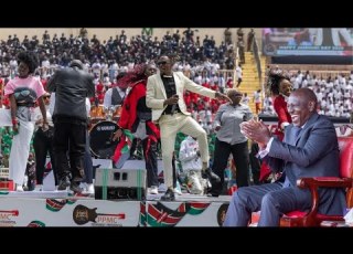  RAHA TUPU President Ruto Stands To Dance As IYANII Performs His Donjo Maber Song During Jamhuri