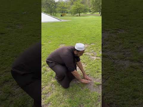 Tayammum تيمم Dry Ritual Using Purified Clean By Dry Soil Sand