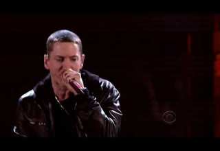Love The Way You Lie I Need A Doctor Live Full HD Eminem Ft Rihanna Dr Dre Skylar