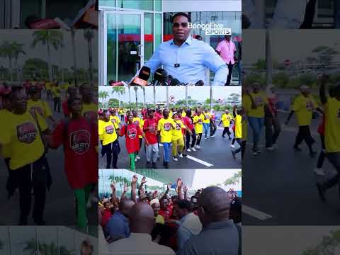 Mapema Leo Waziri Wa Utamaduni Sanaa Na Michezo Mhe Paul Makonda Baba Keagan Ametoa Baraka Za