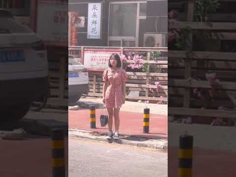 大哥不止有眼光 大哥看那都是光 嘻嘻