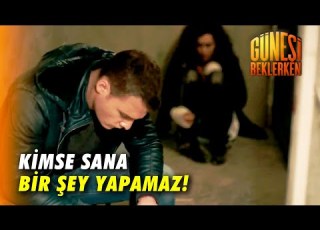 Kerem Depoda Zeynep I Sakinleştiriyor Güneşi Beklerken 43 Bölüm