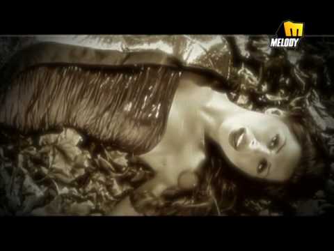 Nivine Arab Kaman نيفين قرب كمان