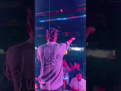 واقف قدامكم بطولي عصام صاصا الكروان واقف قدامكم بطولي عصام صاصا الكروان