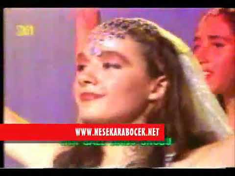 مطربة تركية تغني يا ريم وادي الثقيف