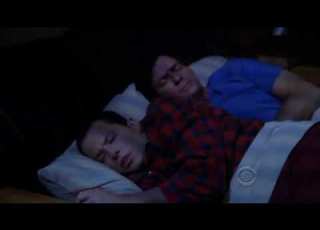 Charlie Sheen Jon Cryer In Two And The Half Men Charlie Sleep With Alan