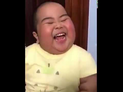 ضحكة طفل سمين رهييييييبة Funny Fat Baby Laugh