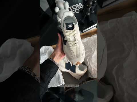 New Balance 327 Moonbeam Navy