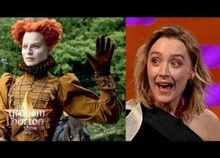  Saoirse Ronan Margot Robbie Hid From Each Other On The Mary Queen Of Scots Set