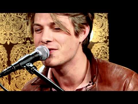 Hanson MMMBop Acoustic Take 40 Live