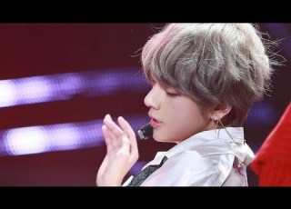 Bts Dna On Stage أغنية بي تي اس Dna مترجمة على المسرح