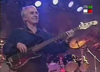 منوچهر سخائی همکلاسا