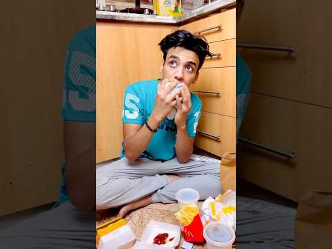 لما امك تصحي الساعه 3 الفجر وتشوفك في المطبخ القيصر