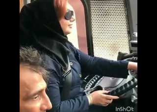  زن اتو دار