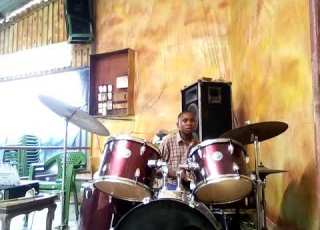  WEMA WA MUNGU UMENIZUNGUKA BY SAM MAE