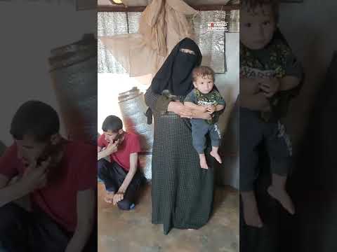ام نازحة زوجها مريض تعاني من السكن في الخيمة سوريا إدلب فلسطين Shorts Love Girl السعودية