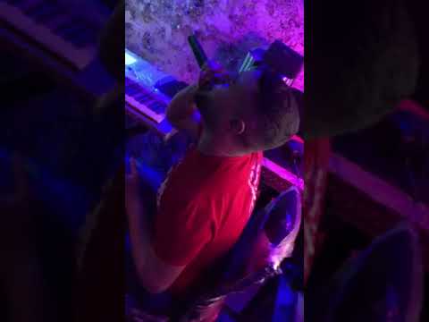 موهبة ضائعة شبيه Cheb MoMo يعود من جديد معا اغنية نعطيكم قلبي