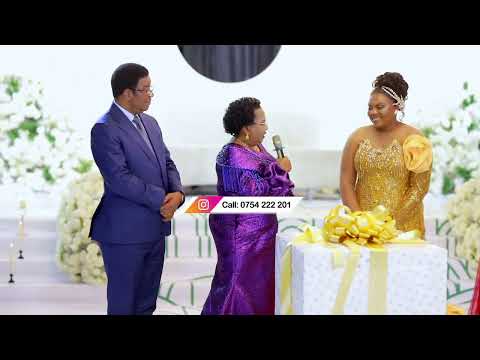 MKE WA WAZIRI MKUU MARRY MAJALIWA AKIMFUNDA MWALI