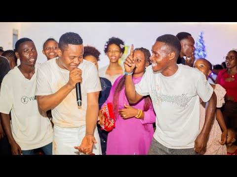 Pius Wilson Mungu Fanya Jambo Official Visualizer