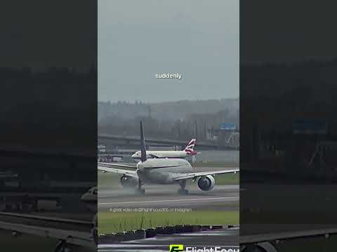 إقلاع سعودي صادم حادثة اصطدام طائرة بوينغ 777 300ER أثناء الإقلاع