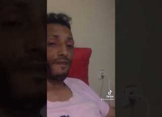 إلى مضحكتيش نتا راك مريض