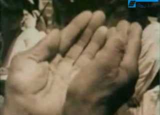 عيون سكنت بها الدموع بسبب هذا الدعاء