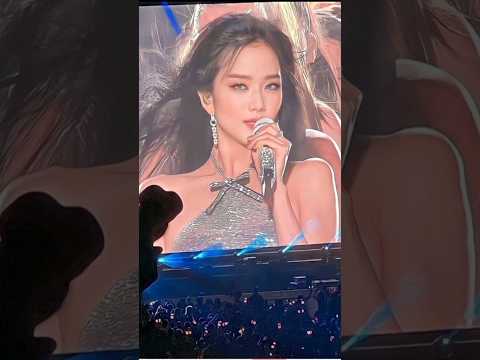 Jisoo Always Slays On Big Screen Blackpink Jisoo Jennie Lisa Rosé