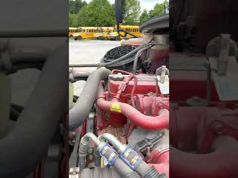 9889 2018 Freightliner Glaval Engine