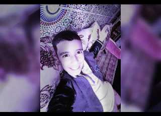 ولد مو لعندها