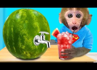  Monkey Baby Bon Bon Makes Watermelon Smoothie And Takes A Bath With Ducklings In The Bathtub