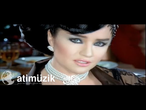 Özlem Özel Bir Yoksula Rastladım Official Video
