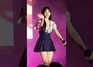  리센느 LOVE ATTACK RESCENE 리브 LIV 직캠 Shorts 쇼츠