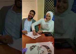 هذان الغبيان من تتزوج و تتورط
