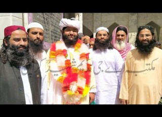  مولانا سعد ندیم فضلاء سمینار میں دستار بندی کا خوبصورت منظر
