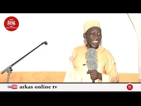 MWANAMKE UKIWA UWANJANI SHANGILIA Mwalimu DIMOSO